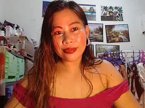 Snapshot of filipina_beauty chatting on October 25, 2025, 12:17 pm filipina beauty online show from October 25, 2025, 12:17 pm