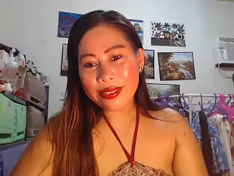 Snapshot of filipina_beauty chatting on October 31, 2025, 11:33 pm filipina beauty online show from October 31, 2025, 11:33 pm