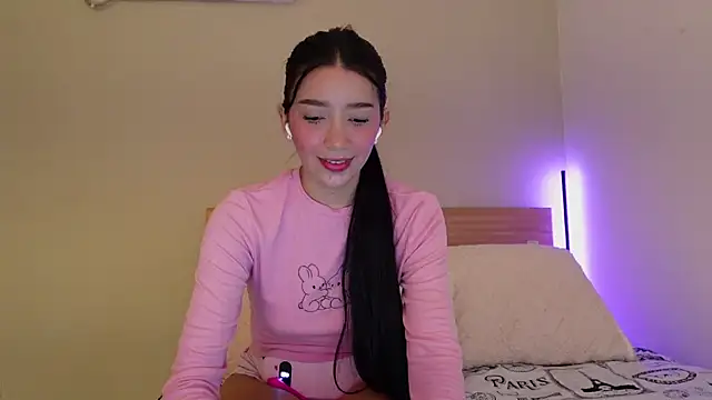 Snapshot of Min_junn chatting on September 13, 2025, 2:22 am Min junn online show from September 13, 2025, 2:22 am