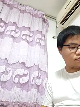  KaiXin  online show from October 28, 2025, 1:32 pm