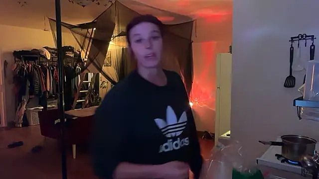 Snapshot of 7theSorceress chatting on October 12, 2025, 4:14 am 7theSorceress online show from October 12, 2025, 4:14 am