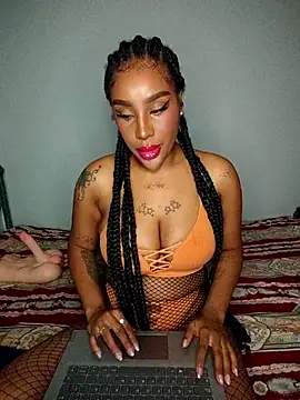 Queen Amara online show from November 22, 2025, 3:27 am