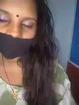 Snapshot of Komal-Rajput chatting on October 26, 2025, 6:41 pm Komal-Rajput online show from October 26, 2025, 6:41 pm