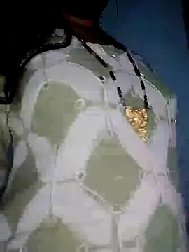 Snapshot of Komal-Rajput chatting on October 3, 2025, 5:58 pm Komal-Rajput online show from October 3, 2025, 5:58 pm