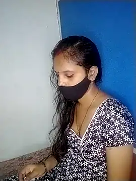 Snapshot of Komal-Rajput chatting on November 1, 2025, 6:24 pm Komal-Rajput online show from November 1, 2025, 6:24 pm