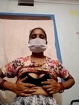 Snapshot of Komal-Rajput chatting on September 10, 2025, 6:07 pm Komal-Rajput online show from September 10, 2025, 6:07 pm