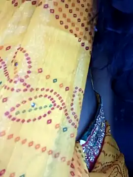 Snapshot of Komal-Rajput chatting on December 16, 2025, 4:33 pm Komal-Rajput online show from December 16, 2025, 4:33 pm