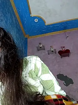 Snapshot of Komal-Rajput chatting on December 3, 2025, 5:41 am Komal-Rajput online show from December 3, 2025, 5:41 am