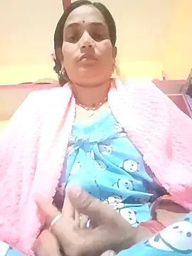 Hot-kal93 online show from November 3, 2025, 8:45 pm