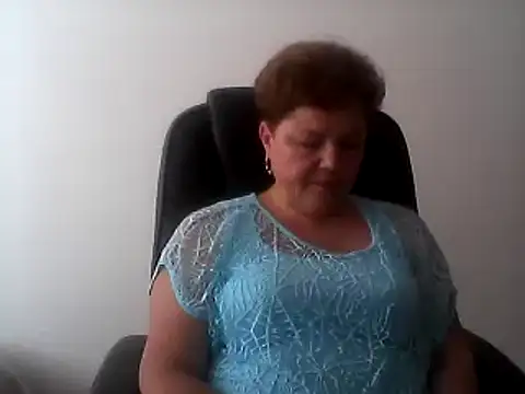 EllaLove2277 online show from September 14, 2025, 9:42 am