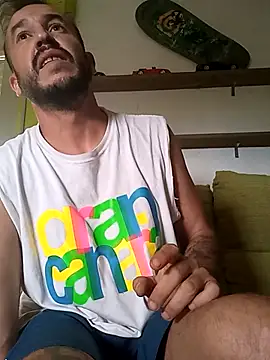 locoooo1313 online show from September 9, 2025, 1:31 pm