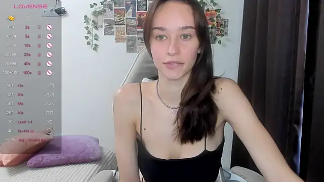 Snapshot of _Alissaa chatting on November 28, 2025, 12:05 pm Alissaa online show from November 28, 2025, 12:05 pm