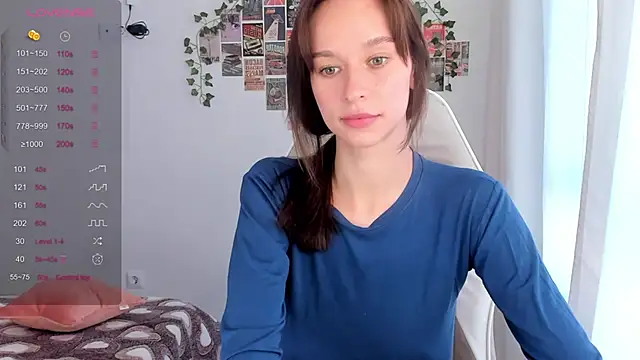 Snapshot of _Alissaa chatting on October 1, 2025, 2:10 pm Alissaa online show from October 1, 2025, 2:10 pm