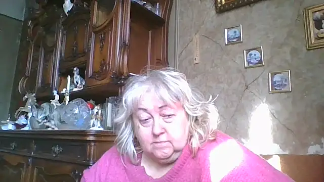 Lala-Love56 online show from May 6, 2026, 6:06 am