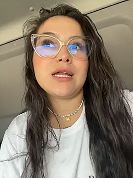 Snapshot of amberbakee chatting on November 10, 2025, 4:12 pm amberbakee online show from November 10, 2025, 4:12 pm