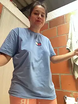 Snapshot of amberbakee chatting on December 1, 2025, 4:30 pm amberbakee online show from December 1, 2025, 4:30 pm