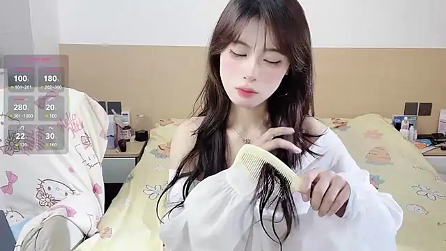 Snapshot of yuanbao_a chatting on November 4, 2025, 12:09 pm yuanbao a online show from November 4, 2025, 12:09 pm