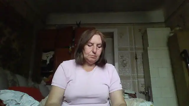 Snapshot of AnnaLive570 chatting on October 8, 2025, 12:50 pm AnnaLive570 online show from October 8, 2025, 12:50 pm