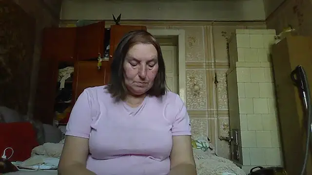 Snapshot of AnnaLive570 chatting on October 25, 2025, 10:47 am AnnaLive570 online show from October 25, 2025, 10:47 am