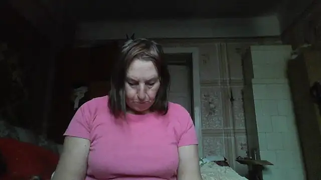 Snapshot of AnnaLive570 chatting on November 7, 2025, 11:04 am AnnaLive570 online show from November 7, 2025, 11:04 am