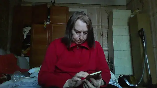 Snapshot of AnnaLive570 chatting on October 22, 2025, 8:25 am AnnaLive570 online show from October 22, 2025, 8:25 am