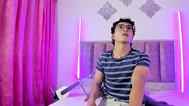 Snapshot of 0anonimo_bottom1 chatting on September 14, 2025, 7:47 pm 0anonimo bottom1 online show from September 14, 2025, 7:47 pm