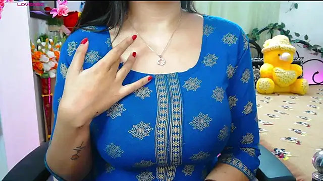 Snapshot of WildDimpi_0 chatting on December 3, 2025, 6:29 pm WildDimpi 0 online show from December 3, 2025, 6:29 pm