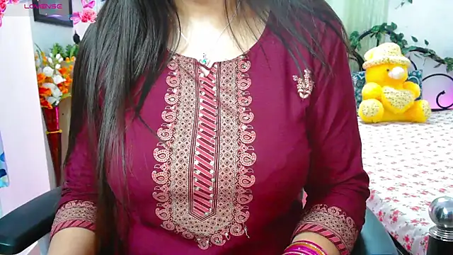 Snapshot of WildDimpi_0 chatting on November 1, 2025, 6:24 pm WildDimpi 0 online show from November 1, 2025, 6:24 pm