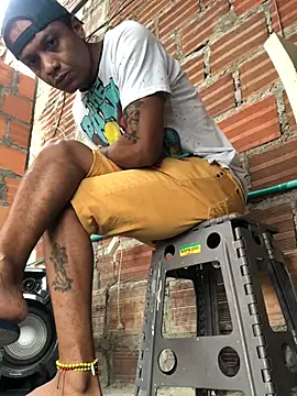 elpeluchenegroxxx3 online show from March 8, 2026, 5:27 pm