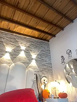 Snapshot of Kristy1_ chatting on October 31, 2025, 12:02 pm Kristy1 online show from October 31, 2025, 12:02 pm