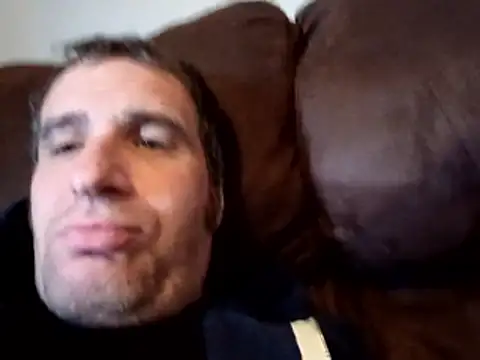 Snapshot of Gain2in1 chatting on November 3, 2025, 2:09 pm Gain2in1 online show from November 3, 2025, 2:09 pm