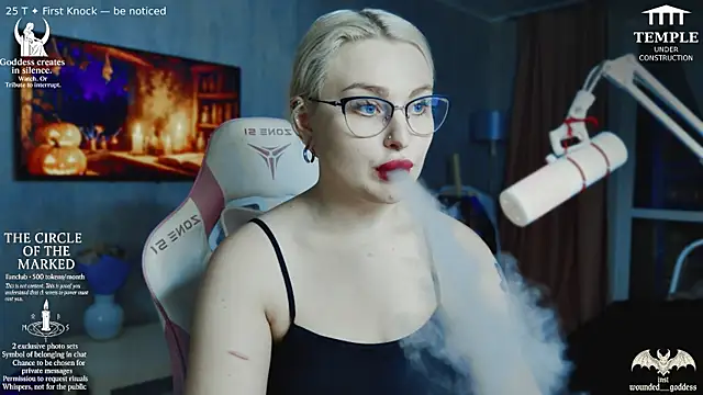 Wounded Goddess  online show from November 3, 2025, 2:53 pm