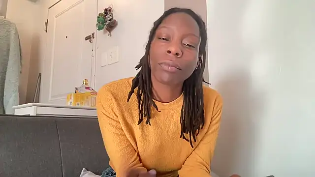 littyleesh1 online show from November 5, 2025, 5:38 pm