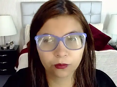 Snapshot of Amber_Rouge_ chatting on September 23, 2025, 12:01 pm Amber Rouge online show from September 23, 2025, 12:01 pm