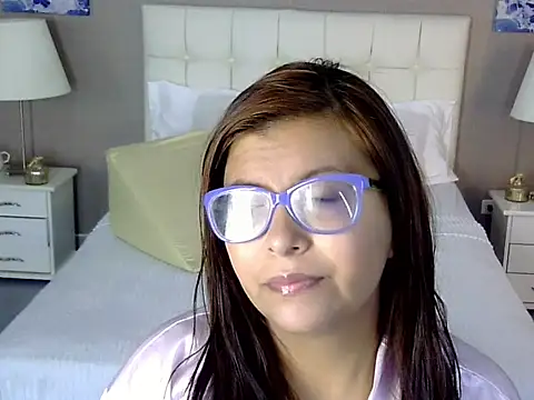 Snapshot of Amber_Rouge_ chatting on September 14, 2025, 12:05 pm Amber Rouge online show from September 14, 2025, 12:05 pm