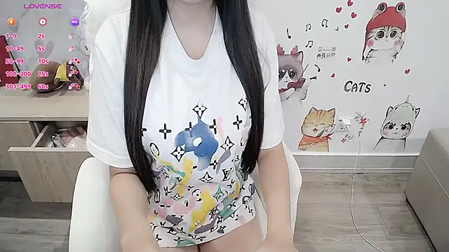 Snapshot of Eirlys18 chatting on September 15, 2025, 4:18 pm Eirlys18 online show from September 15, 2025, 4:18 pm