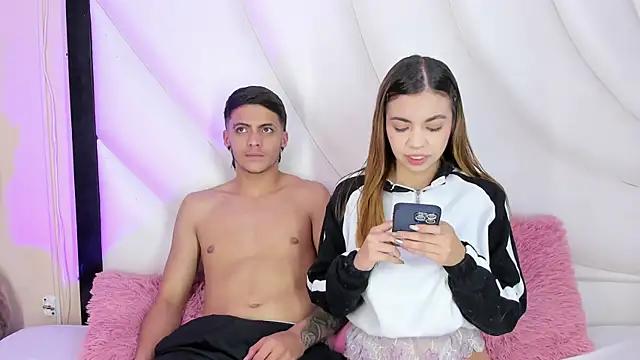 Snapshot of LoganMiller69 chatting on November 17, 2025, 4:49 am LoganMiller69 online show from November 17, 2025, 4:49 am