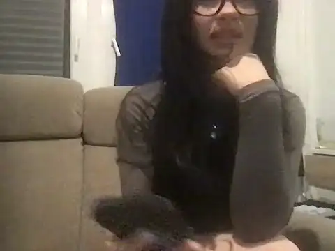 Meliraya online show from November 12, 2025, 9:51 pm