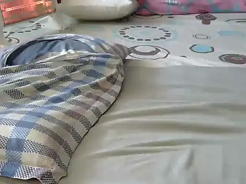 Snapshot of Playroom_queen chatting on February 27, 2026, 9:20 am Playroom queen online show from February 27, 2026, 9:20 am