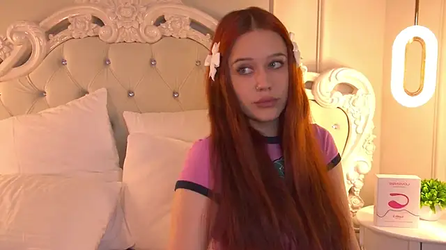 Snapshot of AnnaVelisse chatting on September 11, 2025, 8:14 am AnnaVelisse online show from September 11, 2025, 8:14 am