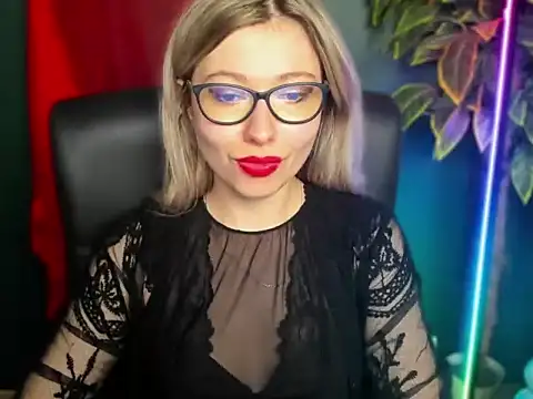 loveHeidi online show from March 30, 2026, 8:05 am