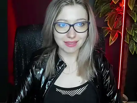 loveHeidi online show from March 13, 2026, 5:34 am