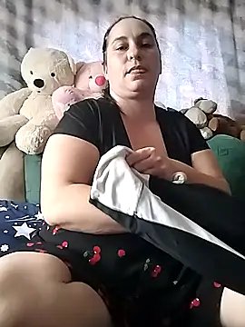 Snapshot of Brunetytka chatting on November 4, 2025, 12:09 pm Brunetytka online show from November 4, 2025, 12:09 pm