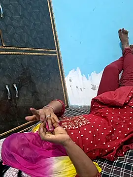 Snapshot of Rashmi_Pathak chatting on October 6, 2025, 2:29 pm Rashmi Pathak online show from October 6, 2025, 2:29 pm