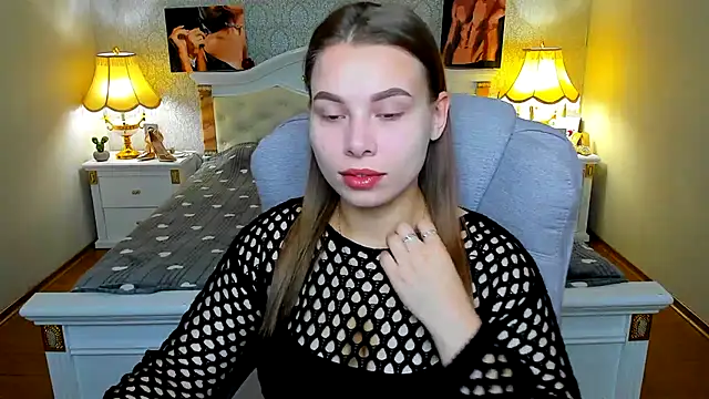 Snapshot of OmniaSher chatting on October 12, 2025, 9:21 am OmniaSher online show from October 12, 2025, 9:21 am