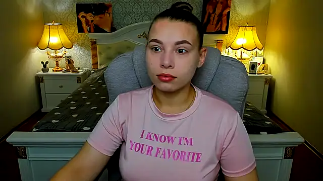 Snapshot of OmniaSher chatting on October 10, 2025, 9:21 am OmniaSher online show from October 10, 2025, 9:21 am