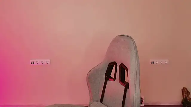 Yoka paradoXXX online show from February 8, 2026, 9:18 am