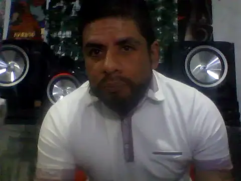 Snapshot of Neggajr87 chatting on February 4, 2026, 2:28 am Neggajr87 online show from February 4, 2026, 2:28 am