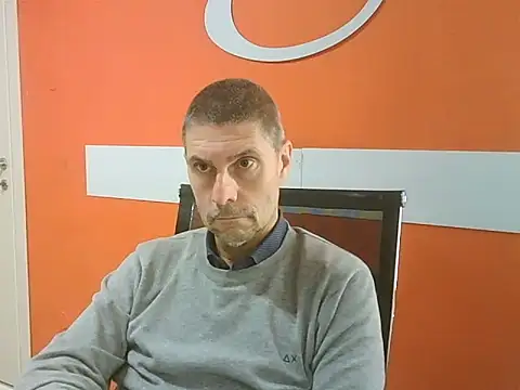 Snapshot of max79ve31 chatting on November 3, 2025, 12:53 pm max79ve31 online show from November 3, 2025, 12:53 pm