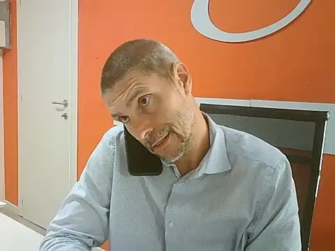 Snapshot of max79ve31 chatting on September 26, 2025, 1:40 pm max79ve31 online show from September 26, 2025, 1:40 pm